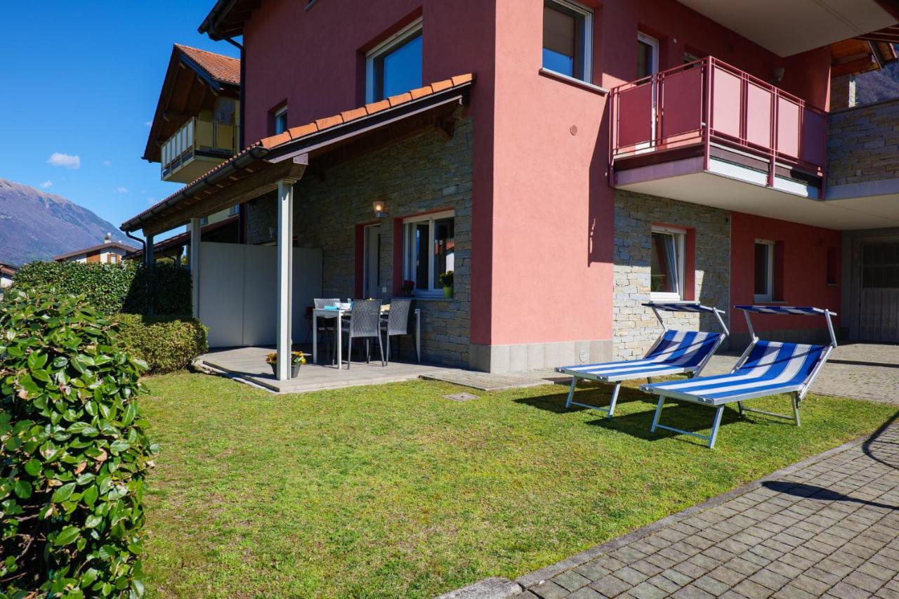 Residence Girasole Casa Rossa B Colico Bagian luar foto