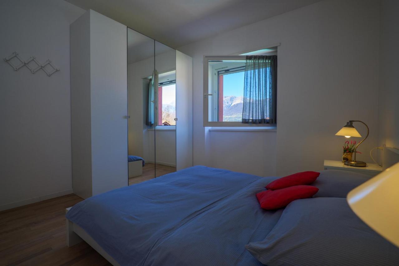 Residence Girasole Casa Rossa B Colico Bagian luar foto